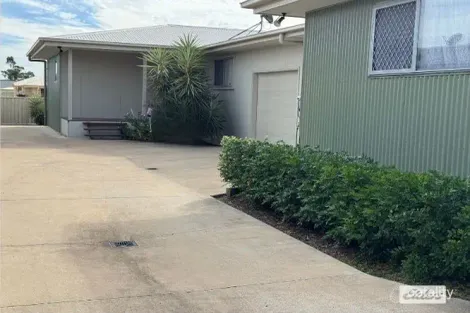 2/15 Barnsley St, Chinchilla, QLD 4413