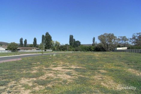 Property photo of 23 Cobby Court Lavington NSW 2641