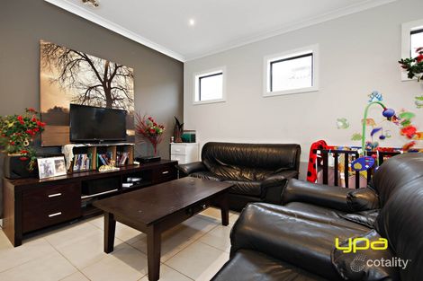 Property photo of 36 Daly Circuit Caroline Springs VIC 3023