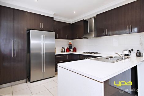 Property photo of 36 Daly Circuit Caroline Springs VIC 3023