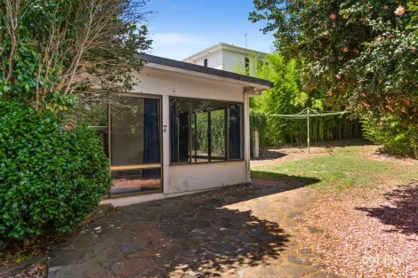 160 Mackenzie St, East Toowoomba, QLD 4350