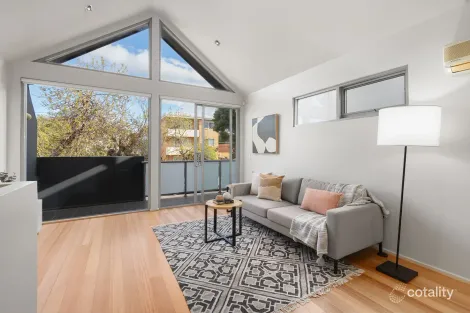 Property photo of 80 Spray Street Elwood VIC 3184
