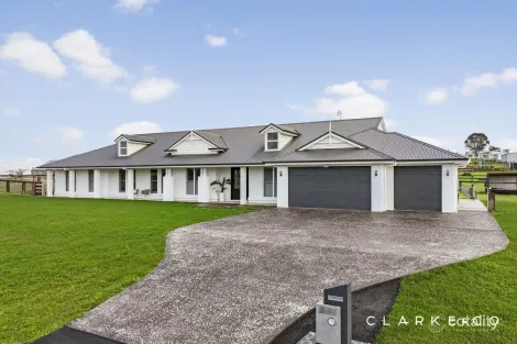 8 Radford Pkwy, Branxton, NSW 2335