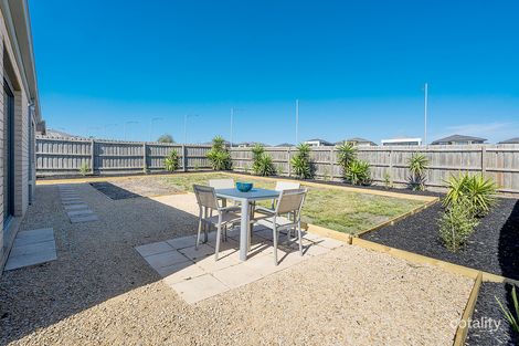 Property photo of 14 Leveque Loop Craigieburn VIC 3064