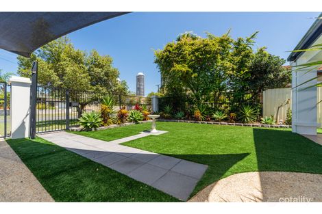 Property photo of 1/11 Lee Road Runaway Bay QLD 4216