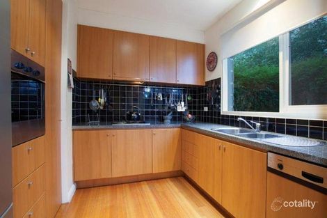 Property photo of 2/13 Wrexham Road Windsor VIC 3181