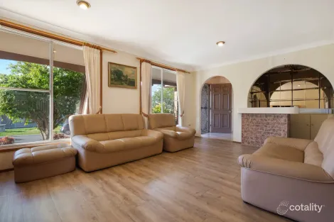 Property photo of 3 Seppelt Place Edensor Park NSW 2176