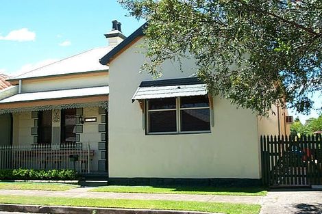 10a James St, Hamilton, NSW 2303