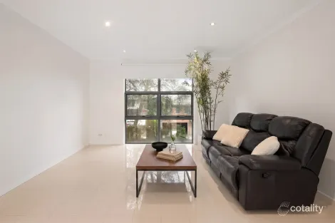 Property photo of 5/25 Clay Drive Doncaster VIC 3108