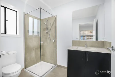 Property photo of 9 Yellowgum Way Donnybrook VIC 3064