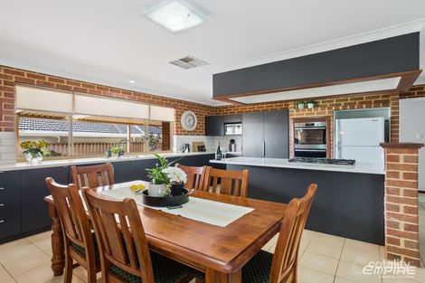 11 Blondell Dr, Lake Coogee, WA 6166