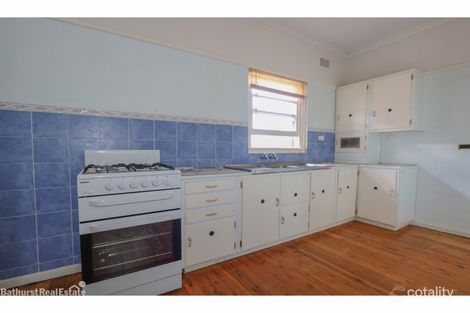 Property photo of 2 Parnham Street West Bathurst NSW 2795