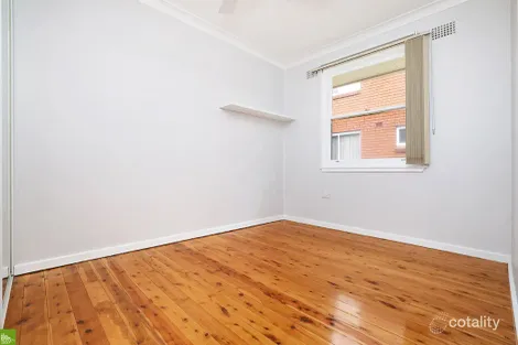 Property photo of 2/4 Grafton Avenue Figtree NSW 2525