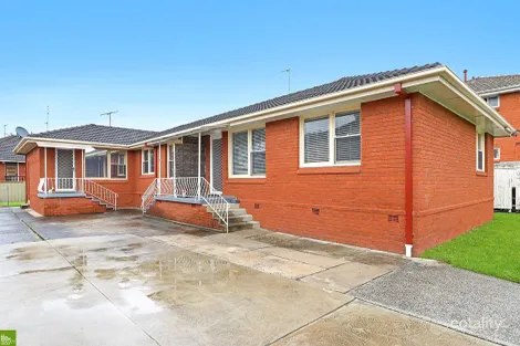 Property photo of 2/4 Grafton Avenue Figtree NSW 2525