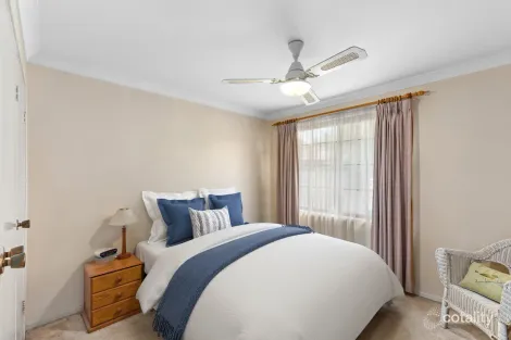 Property photo of 16 Adrian Close Bateau Bay NSW 2261