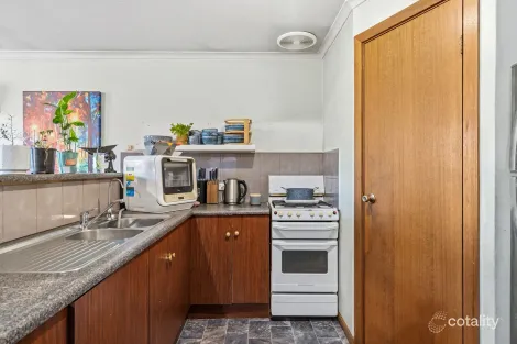 Property photo of 15 Hampton Drive Oakden SA 5086