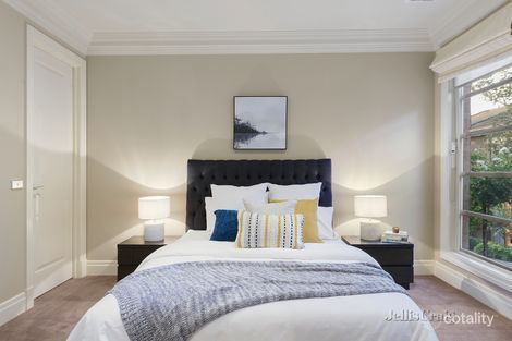 Property photo of 4 Mont Close Doncaster East VIC 3109