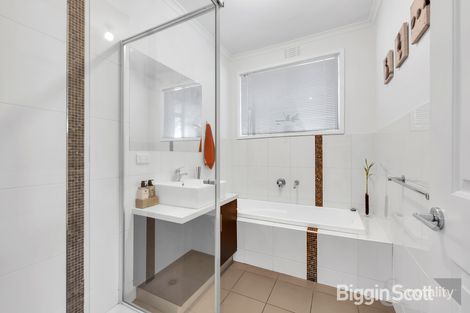 Property photo of 54 Marianne Way Mount Waverley VIC 3149