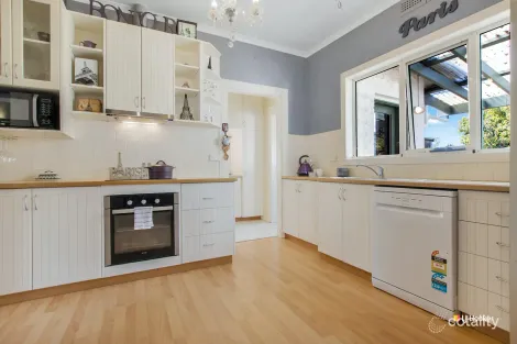 Property photo of 34 Quiggin Street Wynyard TAS 7325