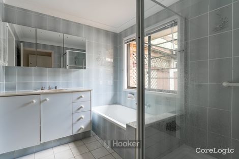 Property photo of 8 Centaurus Crescent Regents Park QLD 4118