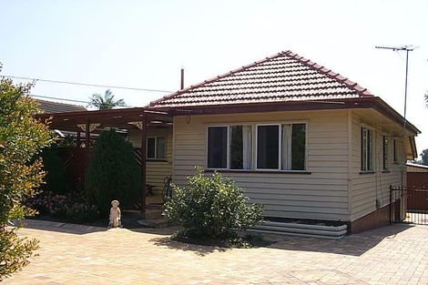 392 Richmond Rd, Cannon Hill, QLD 4170