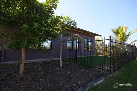2/28 Hobart Cres, Johnston, NT 0832