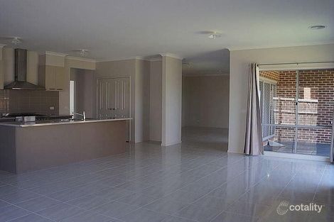 Property photo of 15 Ti-Tree Crescent Officer VIC 3809