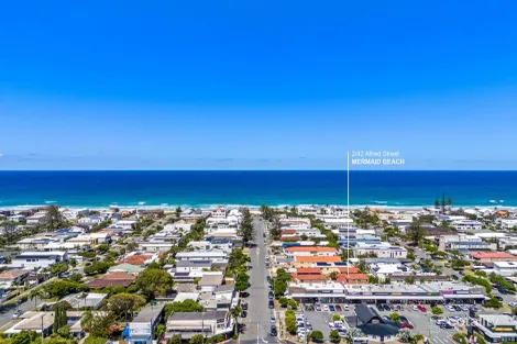 Property photo of 2/42 Alfred Street Mermaid Beach QLD 4218