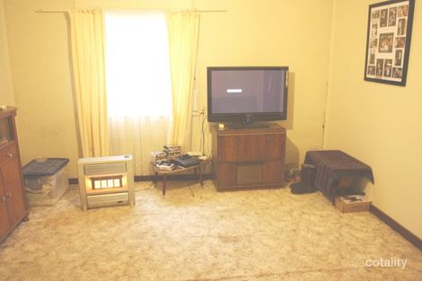 Property photo of 94 Whiteman Avenue Young NSW 2594