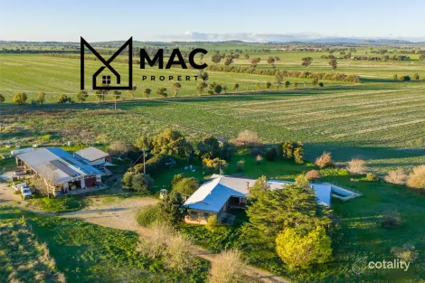 Property photo of 752 Longs Corner Road Canowindra NSW 2804