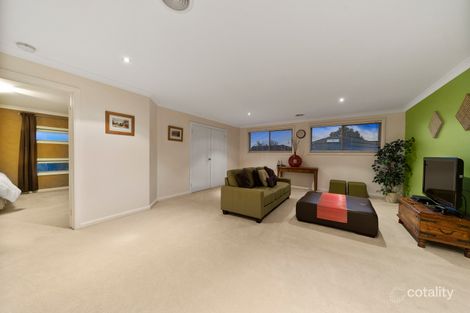 Property photo of 92 Fairholme Boulevard Berwick VIC 3806