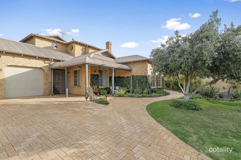 Property photo of 17 Bascombe Rise Hillarys WA 6025