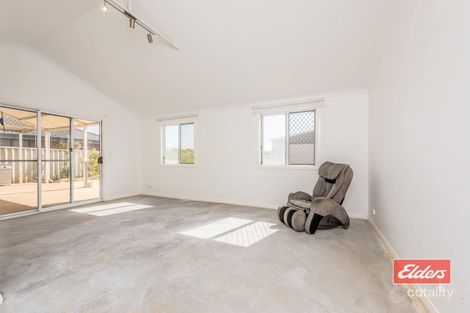Property photo of 42 Rolland Drive Mount Tarcoola WA 6530