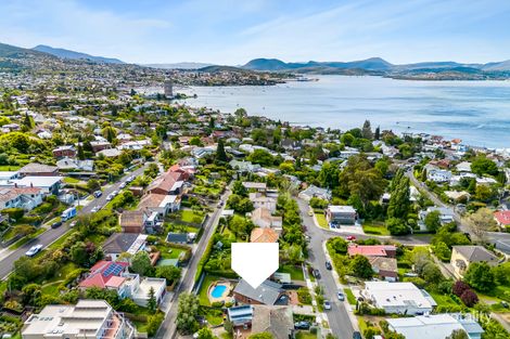 Property photo of 11 Lauramont Avenue Sandy Bay TAS 7005