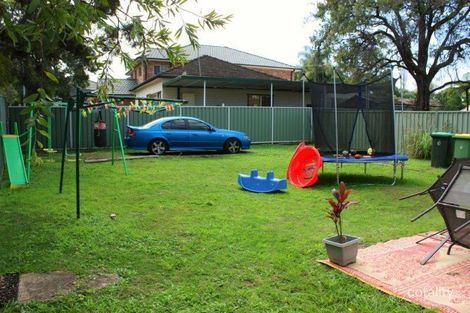 Property photo of 28 Endeavour Road Georges Hall NSW 2198