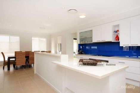 19 Boogaerdt Rise, Bonogin, QLD 4213