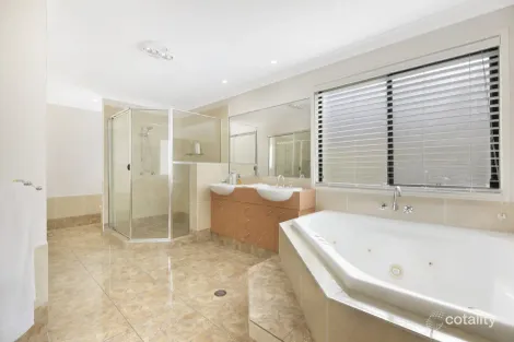 Property photo of 67 Arun Drive Arundel QLD 4214