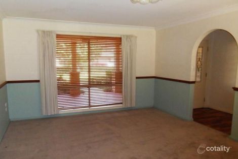 Property photo of 6 Elanora Place Glenfield Park NSW 2650