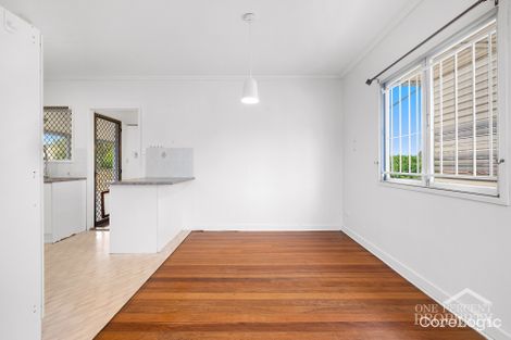 Property photo of 28 Narthanya Street Chermside West QLD 4032