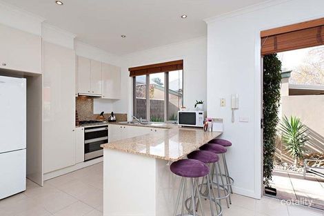 Property photo of 11 Edina Close Port Melbourne VIC 3207