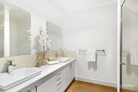 Property photo of 159 Canning Street Avondale Heights VIC 3034