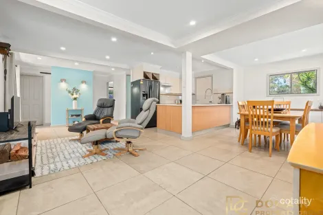 Property photo of 56 Kingsford Smith Drive Berkeley Vale NSW 2261