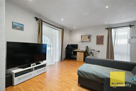 Property photo of 17 Vanda Place Maddington WA 6109