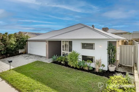 Property photo of 18 Leeway Loop Alkimos WA 6038