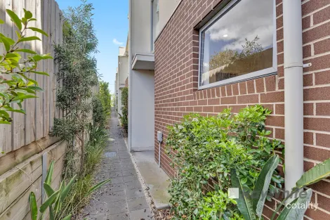 Property photo of 9/151 Hall Road Carrum Downs VIC 3201