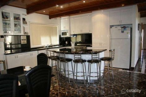 Property photo of 2 Bletchley Place Kealba VIC 3021