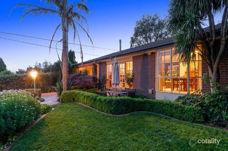 Property photo of 15 Struan Avenue Mooroolbark VIC 3138