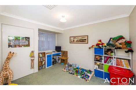 Property photo of 8 Kingfisher Drive North Yunderup WA 6208