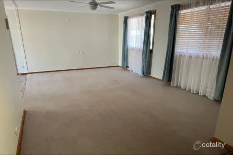 Property photo of 62 Axehead Road Roxby Downs SA 5725