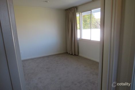 Property photo of 74 Anzac Park Campbell ACT 2612